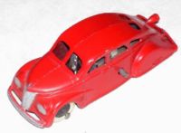 TOOTSIETOY 1937 LINCOLN ZEPHYR WITH WINDUP MOTOR N/R